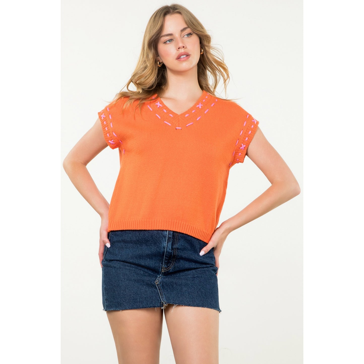 THML Short Sleeve V-neck Knit Top