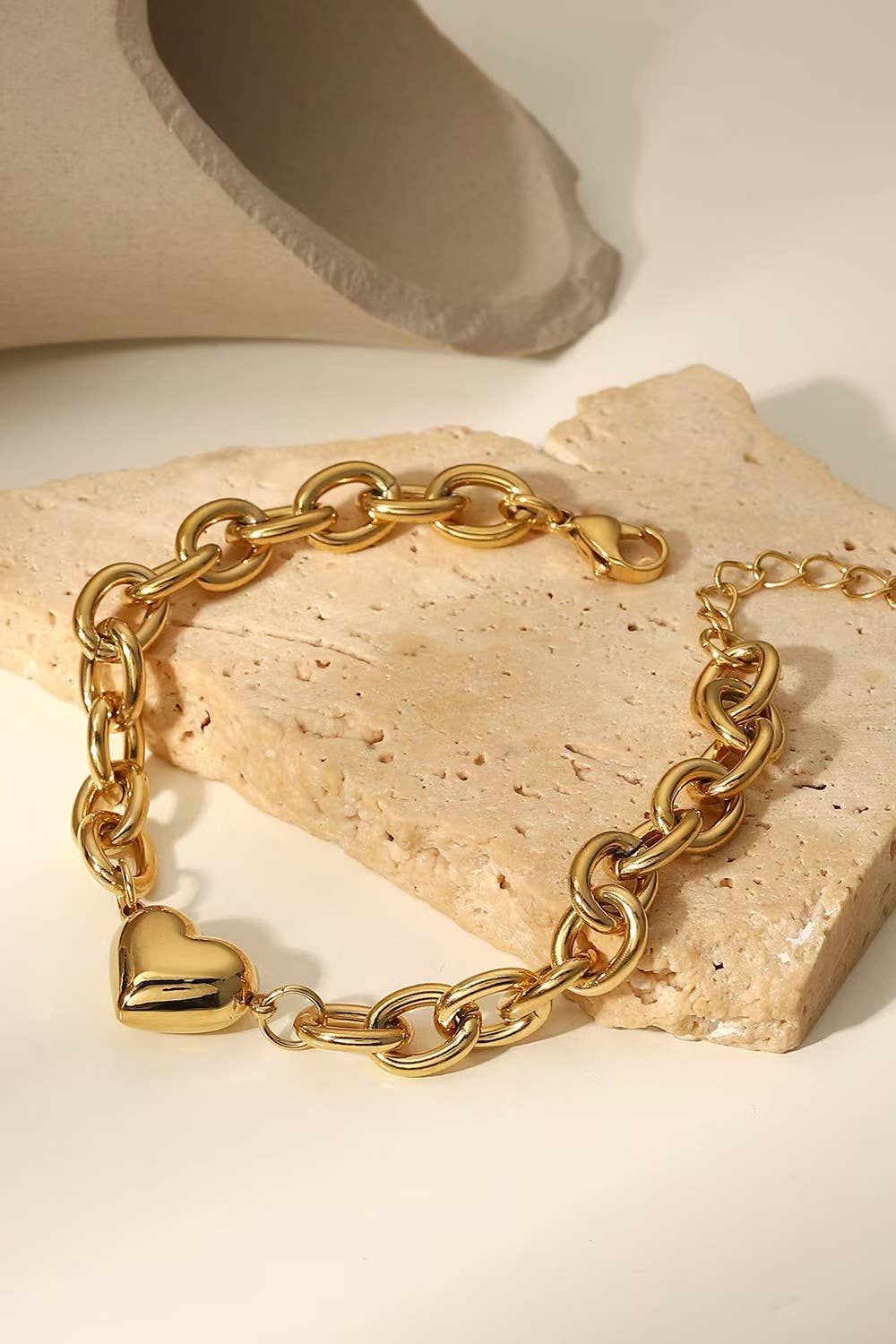 Chunky Heart Bracelet Gold